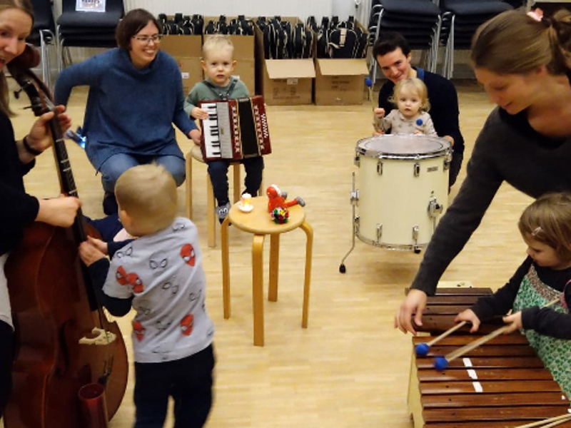 Mini Spil-Op (2-3 år) Mini Spil-Op (2-3 år)